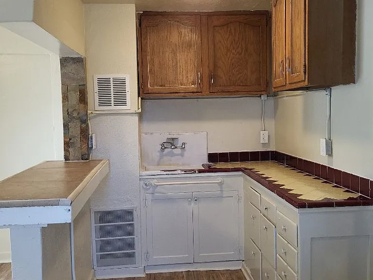 747 Willow St #11 — Photo 9