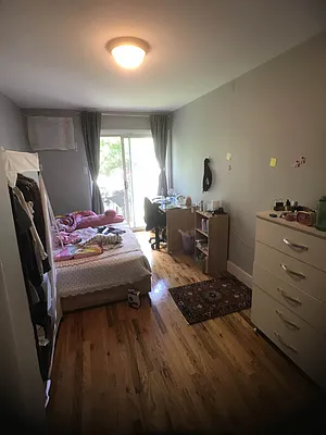 Rented by City Prime Commercial Realty  | media 13