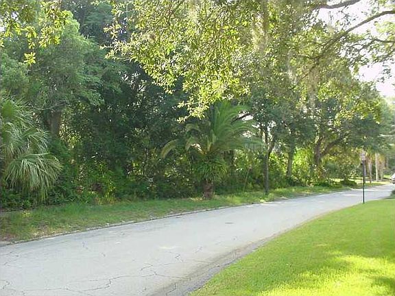 5th image of 8121 Elbow Ln N