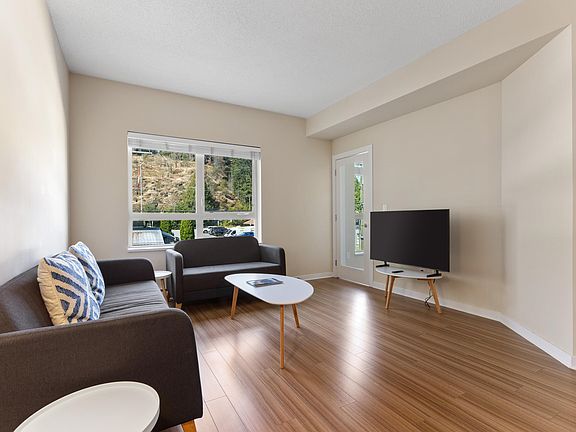 2nd image of 7445 Frontier St #202
