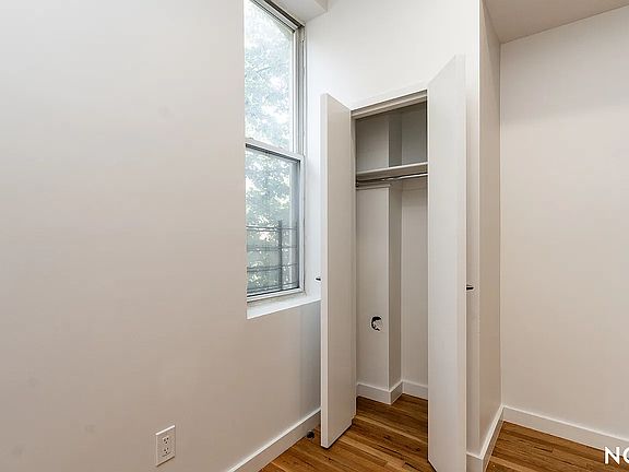 5th image of 160 Johnson Ave #2E