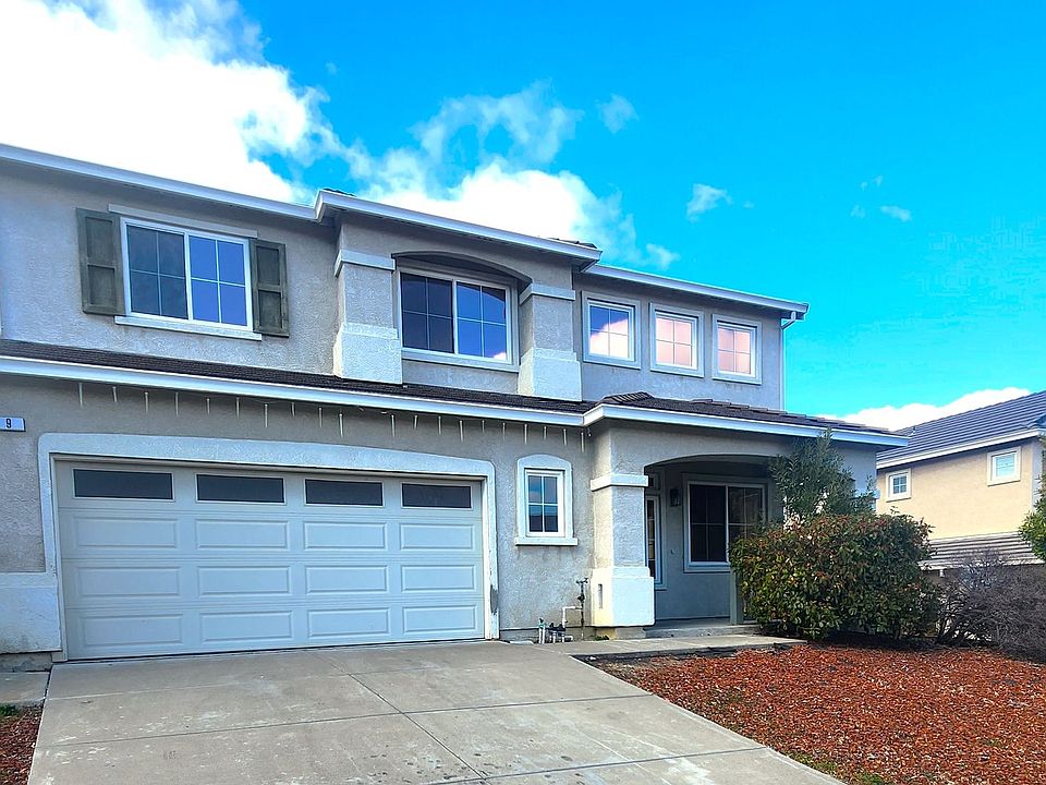 1st image of 9 Fawn Glen Ct