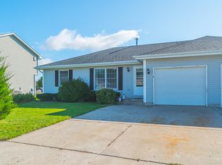 905 Pheasant Ln, Coal City, IL