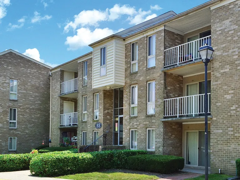 The Apartments at Elmwood Terrace — Photo 13