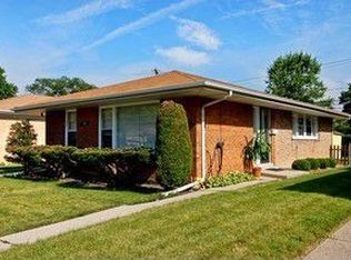 3706 Main St, Skokie, IL 60076