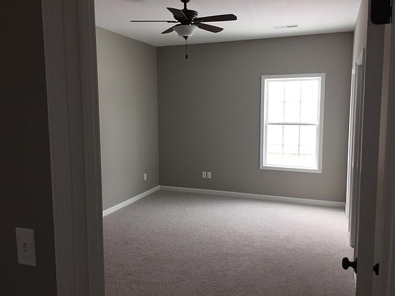 5th image of 110 Saddlebrook Ct