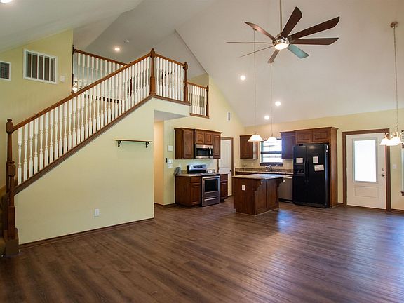 3rd image of 21803 County Road 2178