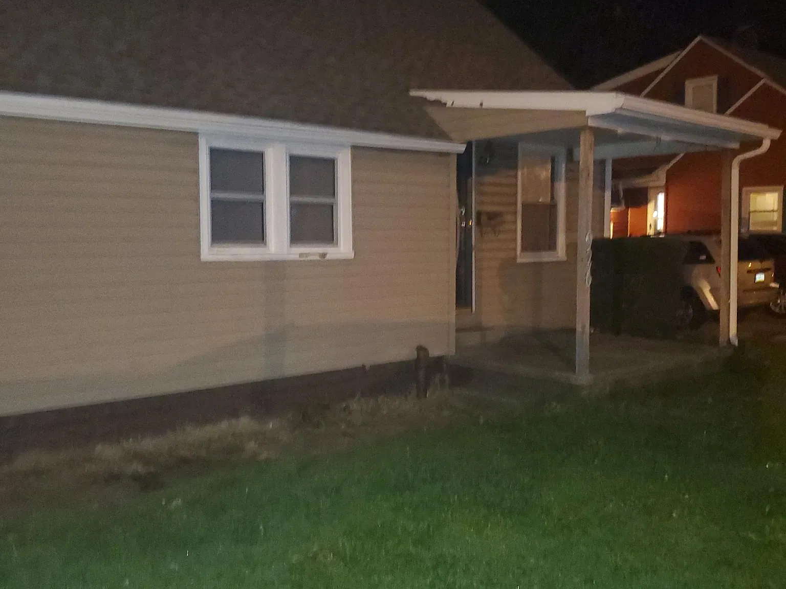 3 bed, 1240 sqft, $1,300 — Photo 2