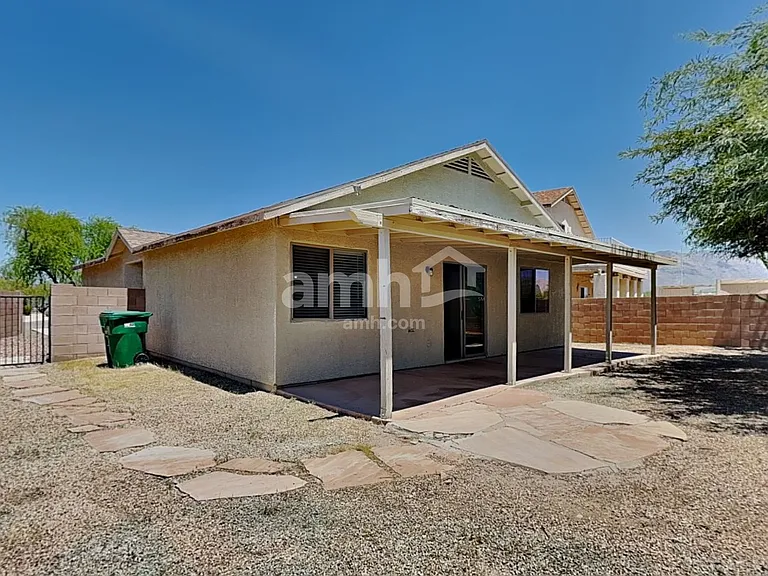 2435 W Waterway Pl — Photo 21