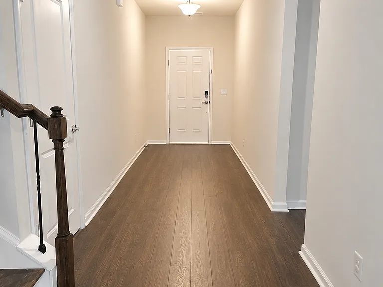 3247 Hidden Valley Cir — Photo 1