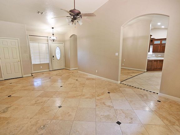 2nd image of 1553 W 32nd Pl