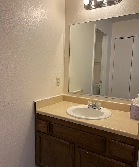 Upper 1 BA Vanity