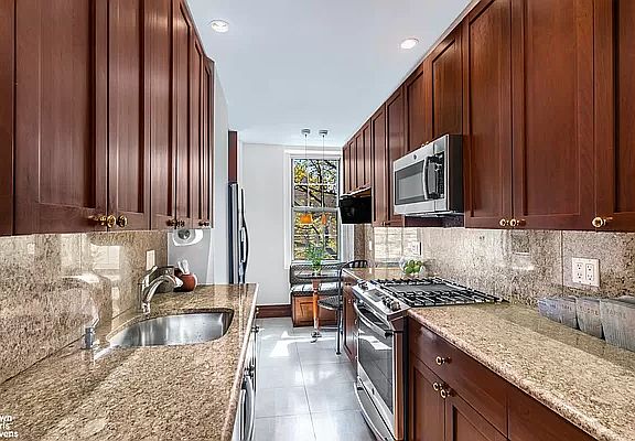5th image of 639 W End Ave #4/5D
