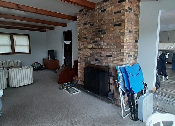 4th image of N7851 E Lakeshore Dr
