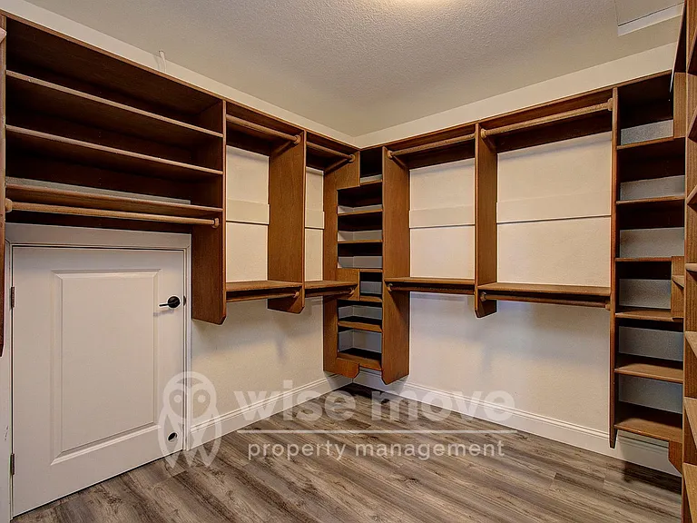4001 NW 127th St — Photo 29