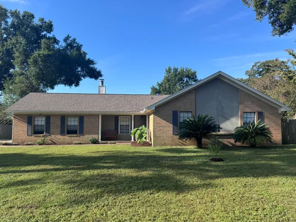627 Connell Dr, Pensacola, FL 32503