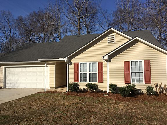 2nd image of 405 Edgewood Dr