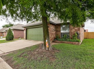 1312 SW 25th St, Moore, OK 73170