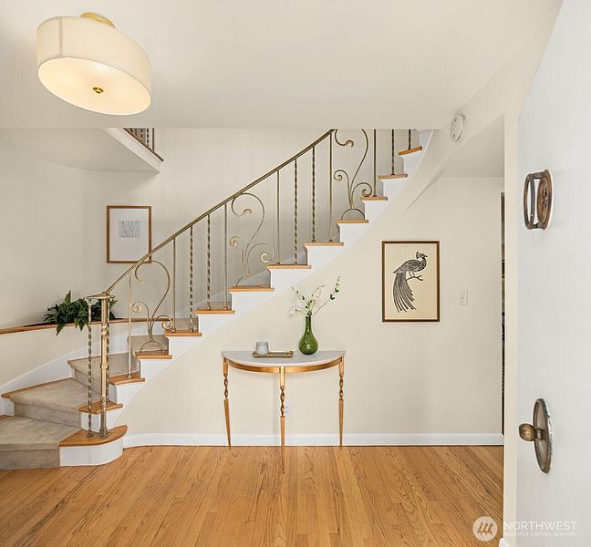 3rd image of 1512 Arboretum Place E