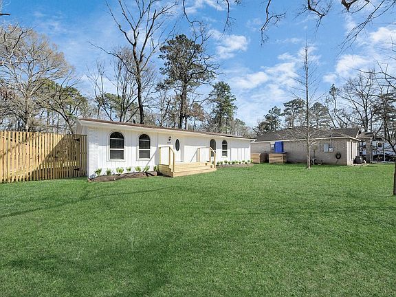 4th image of 10804 Longleaf Dr
