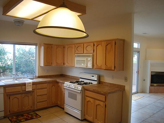 5th image of 7119 Natalie Janae Ln NE