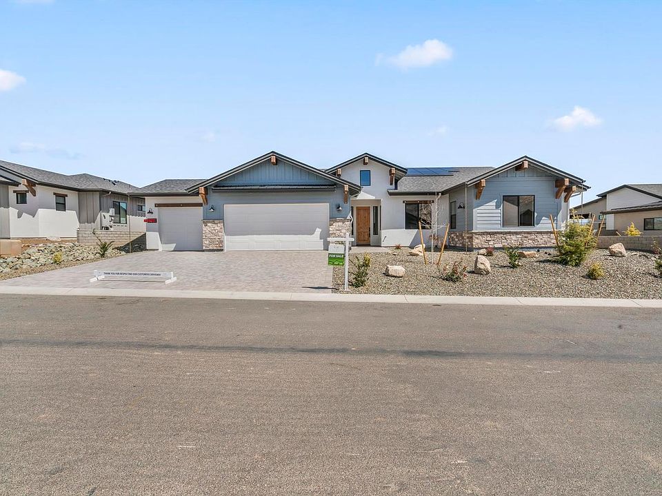 3-Car Garage