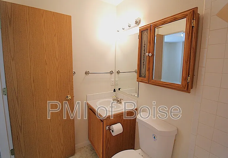 521 Stony Meadow Dr — Photo 10