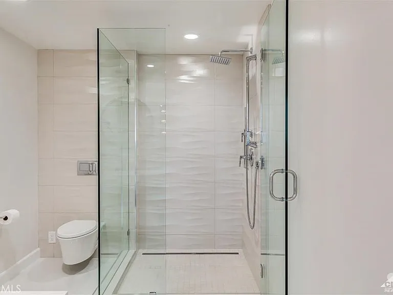 900 Island Dr #705 — Photo 19