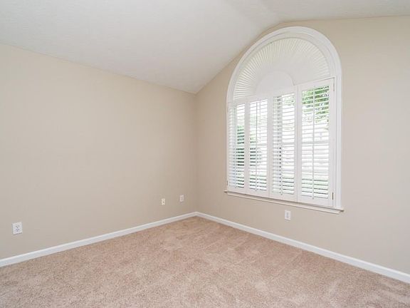 4th image of 1377 Glenover Way