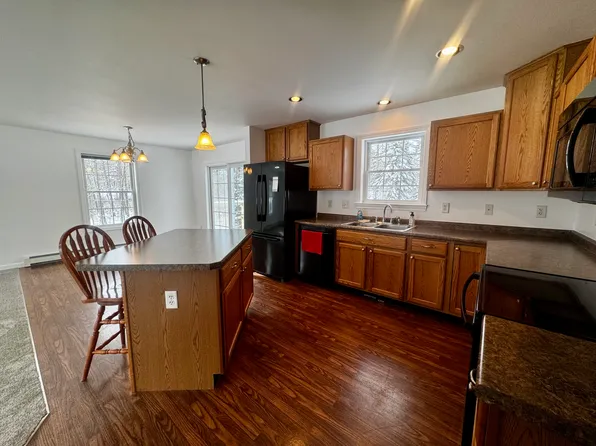 6 Rocky Pond Way, Rockport, ME 04856