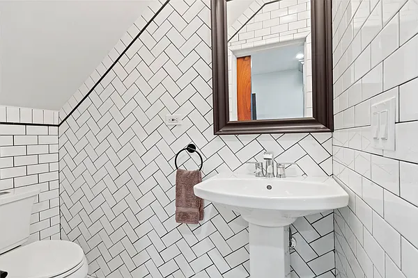 Sold by Compass | media 6