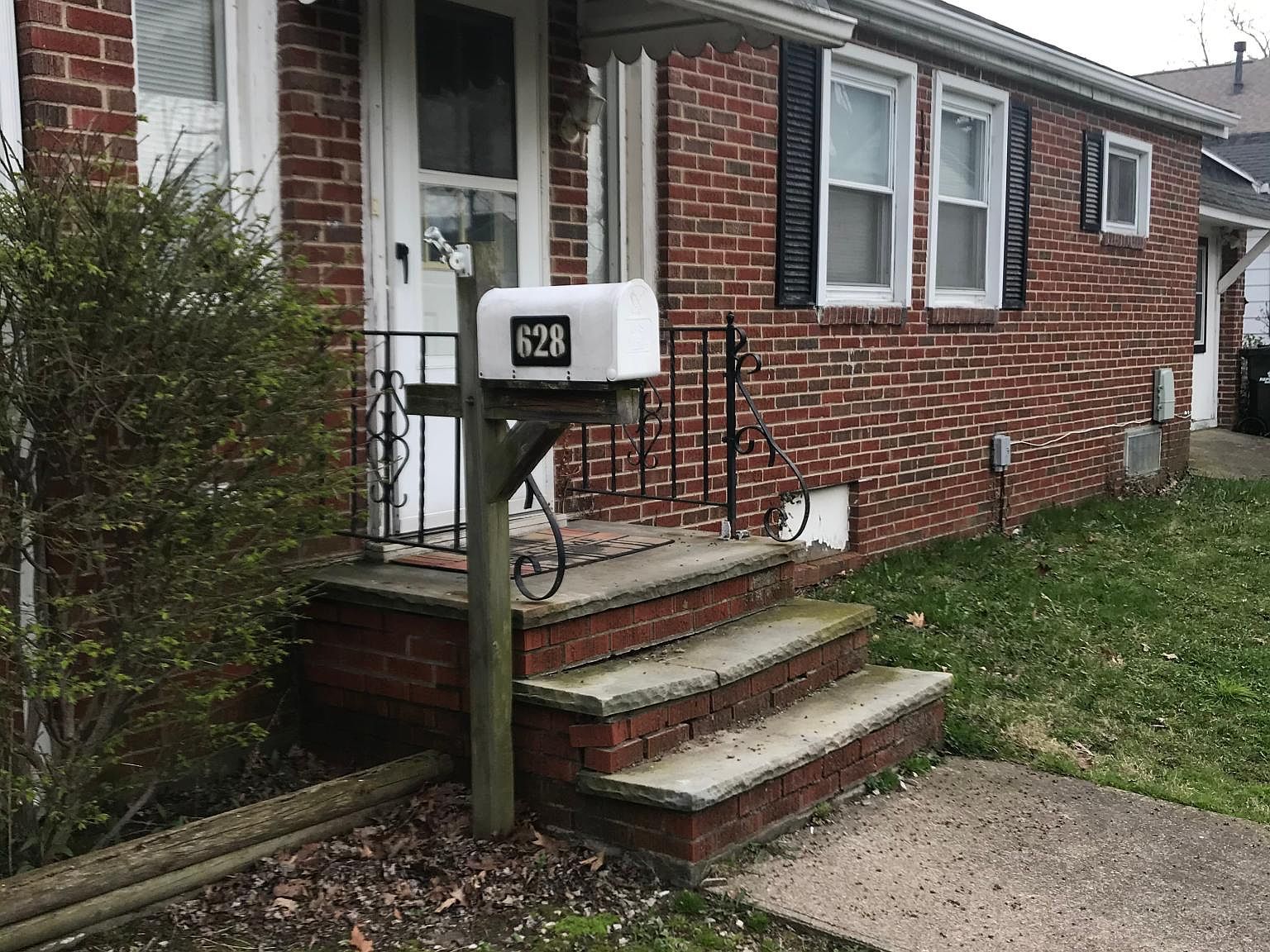 628 Chestnut Blvd, Willoughby, OH 44094 Zillow