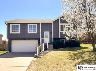 17125 Taylor St, Omaha, NE 68116