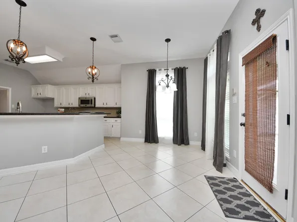 2802 Creek Bend Dr, Friendswood, TX 77546