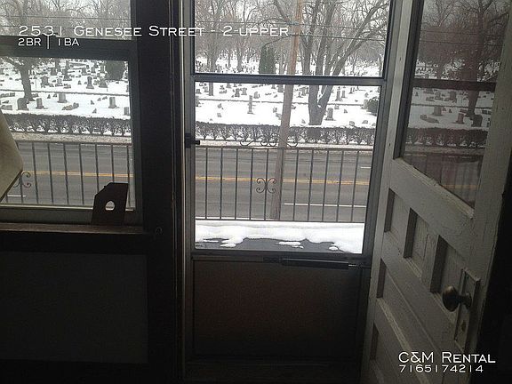 5th image of 2531 Genesee St Uppr 2-