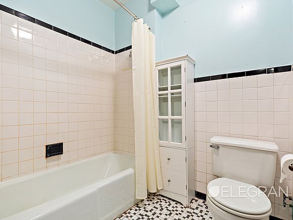 5th image of 2109 Broadway APT 7142