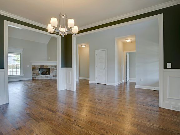 4th image of 2303 Lionheart Dr Lot 266