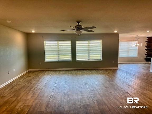 5th image of 8475 Mackie Ln