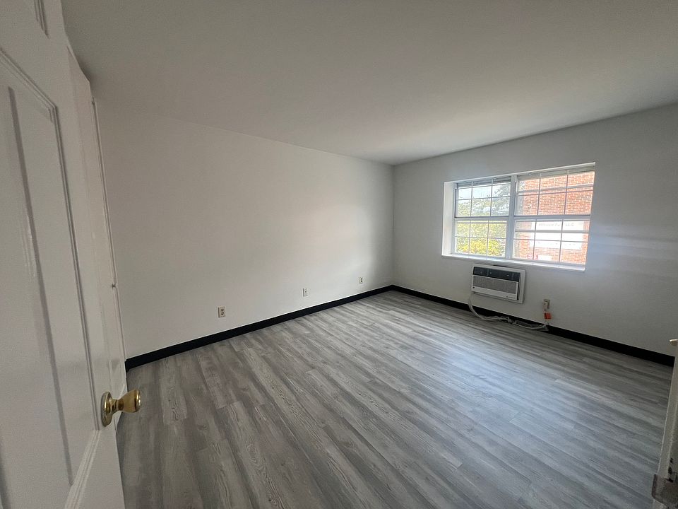 2nd image of 25 Piedmont St APT 1