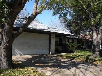 1st image of 441 Woodmere Dr