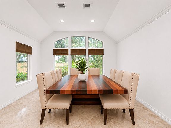 5th image of 21123 Dover Park Ln