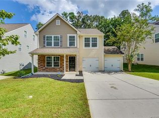 8516 Lustre Rd, Charlotte, NC 28215