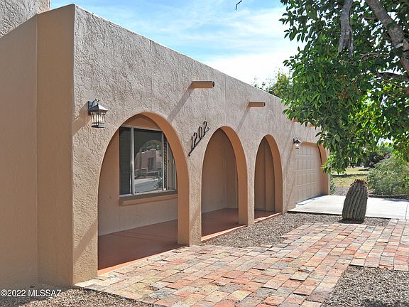 2nd image of 1202 N Paseo Del Cervato
