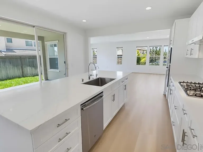 1124 Camino Levante — Photo 17