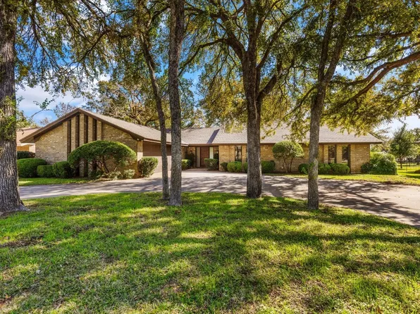 3907 Fairway Dr, Granbury, TX 76049