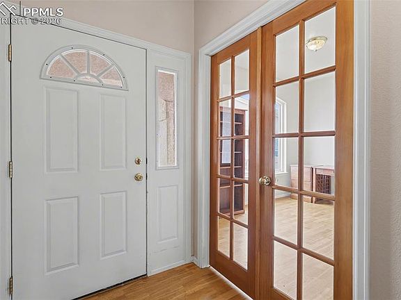 3rd image of 250 E Poppy Ln