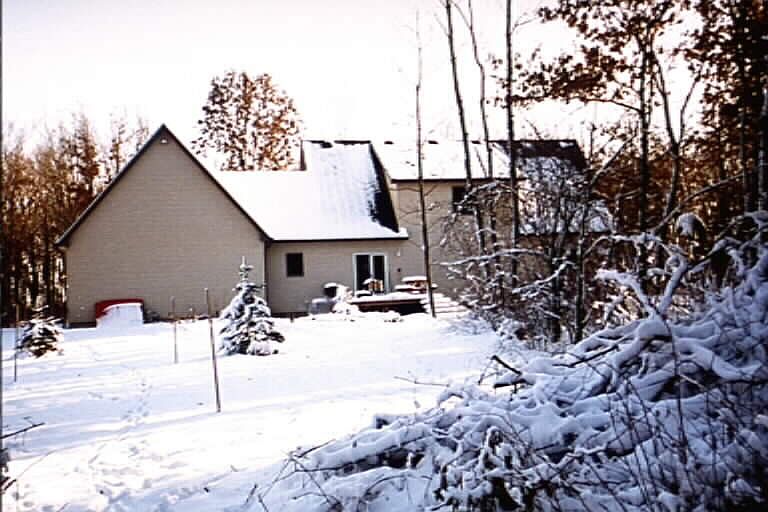 BackyardView