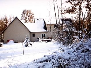 8902 Nilsen Ct, Harvard, IL 60033