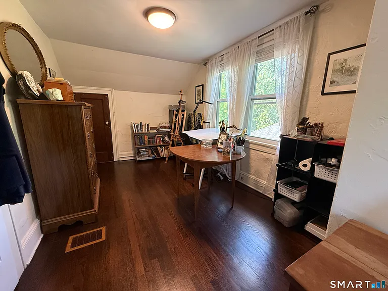 21 Elgin Ave — Photo 32