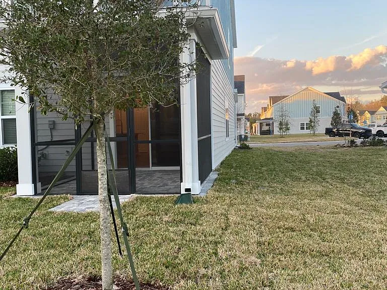 472 Boracay Cir — Photo 16